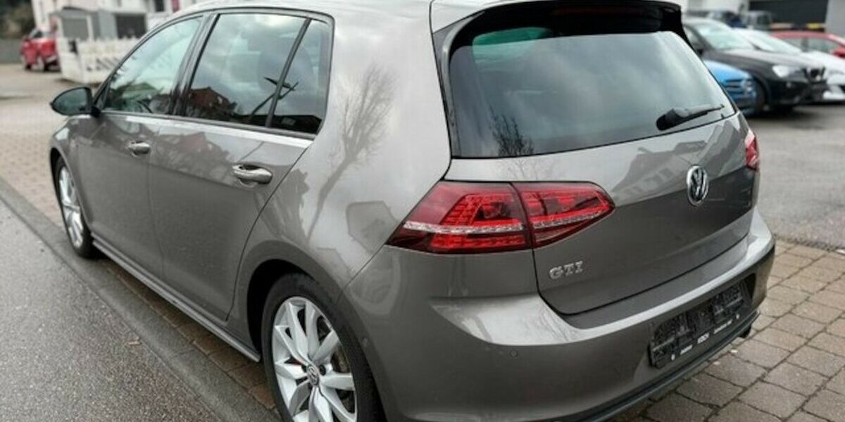 VW Golf VII Lim. GTI BMT Kamera ABT 300 PS 198.000 km 12.490 &euro; Neckarsulm 74172