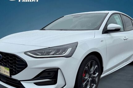 Ford Focus 9.900 km 23.490 € Bad Friedrichshall 74177