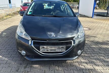 Peugeot 208 221.129 km 2.350 &euro; Pfedelbach 74629