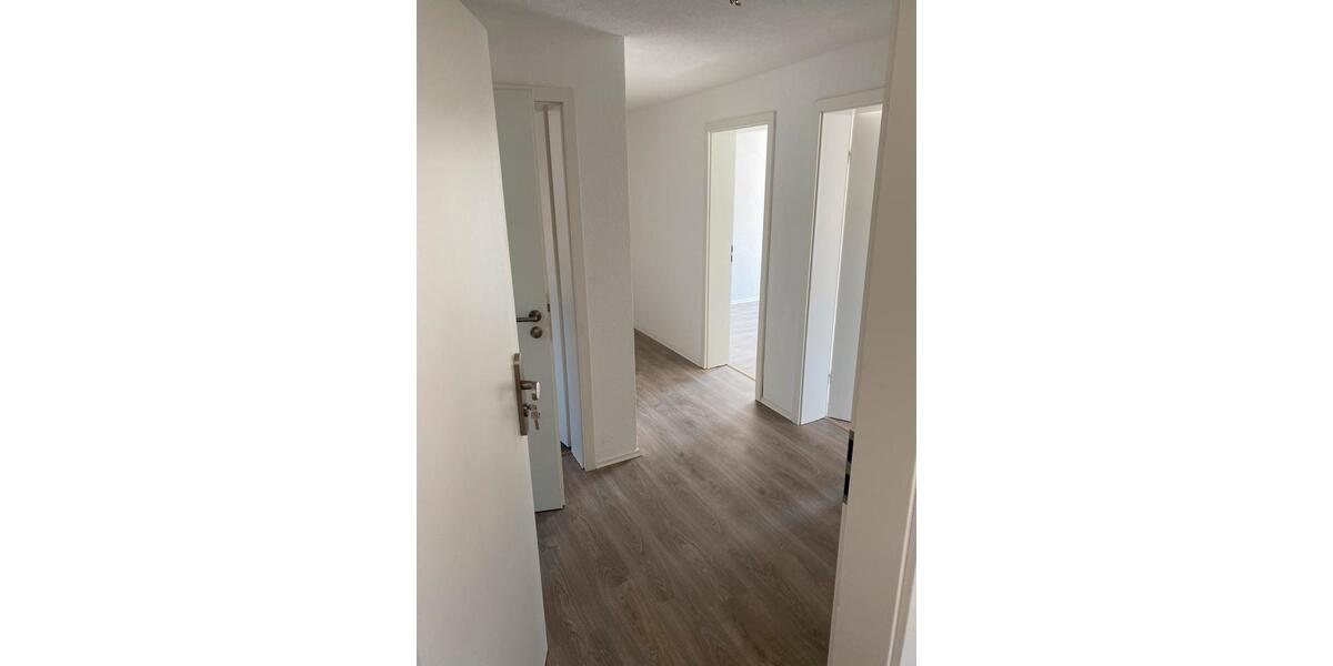 Etagenwohnung Wüstenrot - 4 Zimmer, 78 m&sup2;, 780&euro; | Angebot:26301436