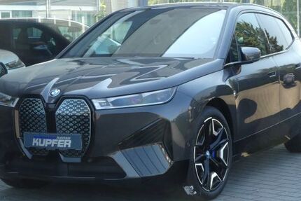 BMW iX 27.860 km 64.400 &euro; Vaihingen / Enz 71665