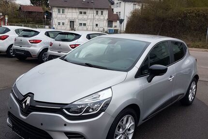 Renault Clio 71.500 km 10.850 &euro; Mosbach/Neckarelz 74821