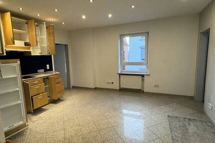 ** Eine zwei Zimmer Wohnung mit Einbauküche mitten in Heilbronn Zentrum ab sofort zu vermieten**