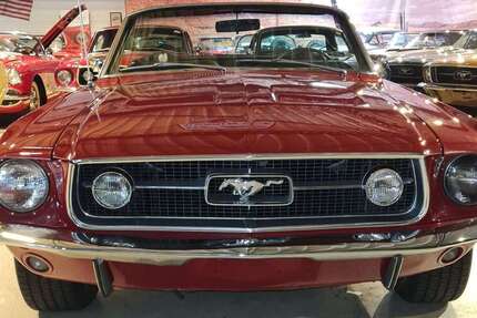 Ford Mustang 4.800 km 89.900 € Mosbach 74821