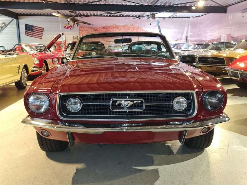 Ford Mustang 4.800 km 89.900 € Mosbach 74821