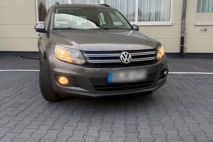 VW Tiguan 185.000 km 9.000 &euro; Sinsheim 74889