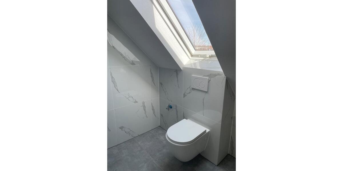 Dachgeschoßwohnung Brackenheim - 4 Zimmer, 80 m&sup2;, 1.325&euro; | Angebot:26047524