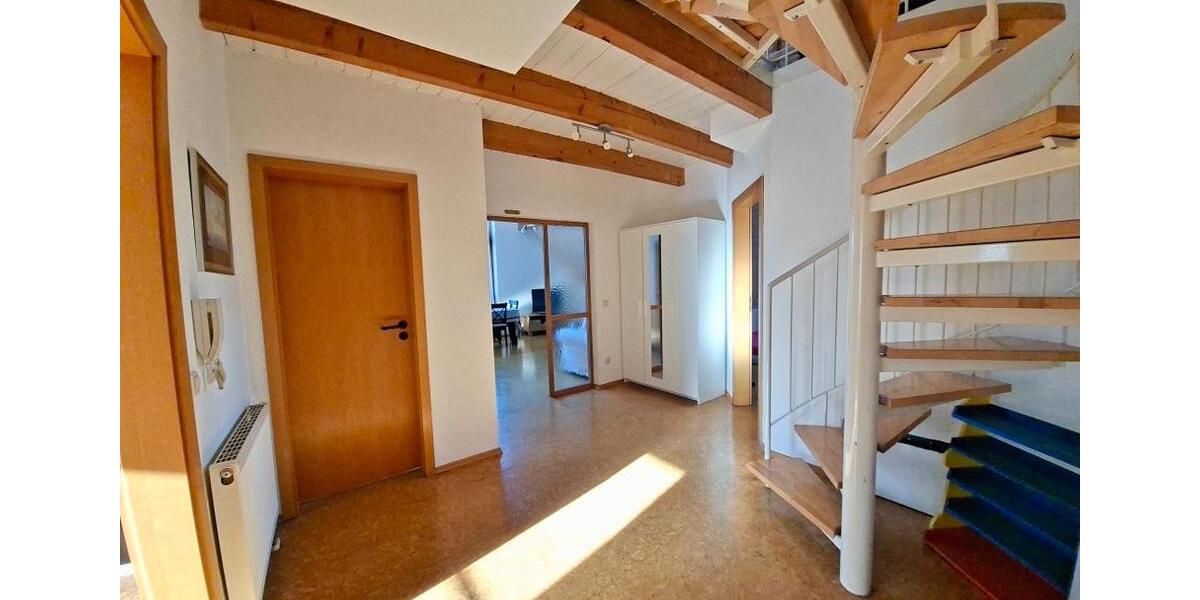 Dachgeschoßwohnung Bretzfeld - 3.5 Zimmer, 80 m&sup2;, 295.000&euro; | Angebot:26940737