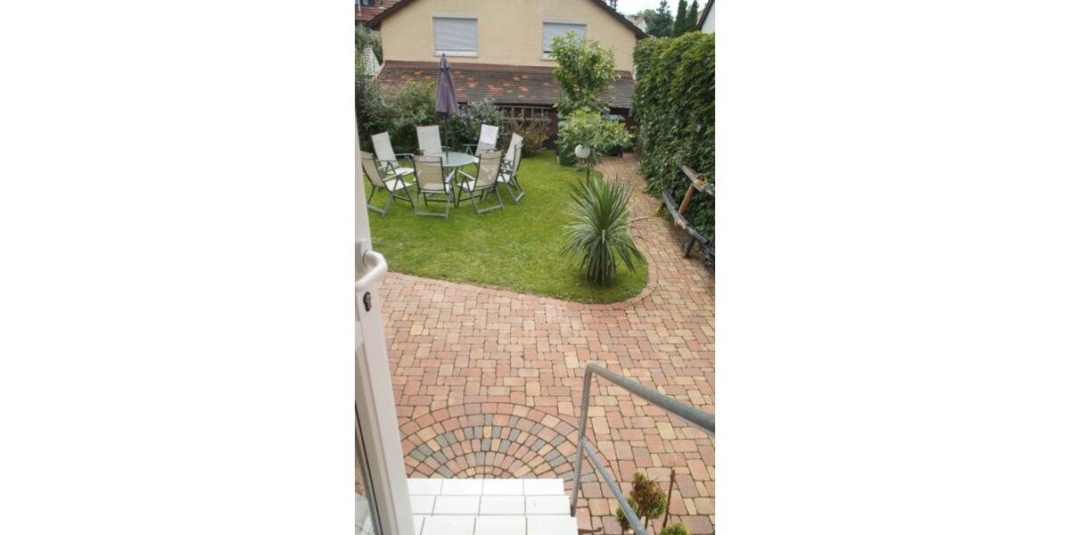 Etagenwohnung Ludwigsburg Oßweil - 1 Zimmer, 10 m&sup2;, 300&euro; | Angebot:25125669