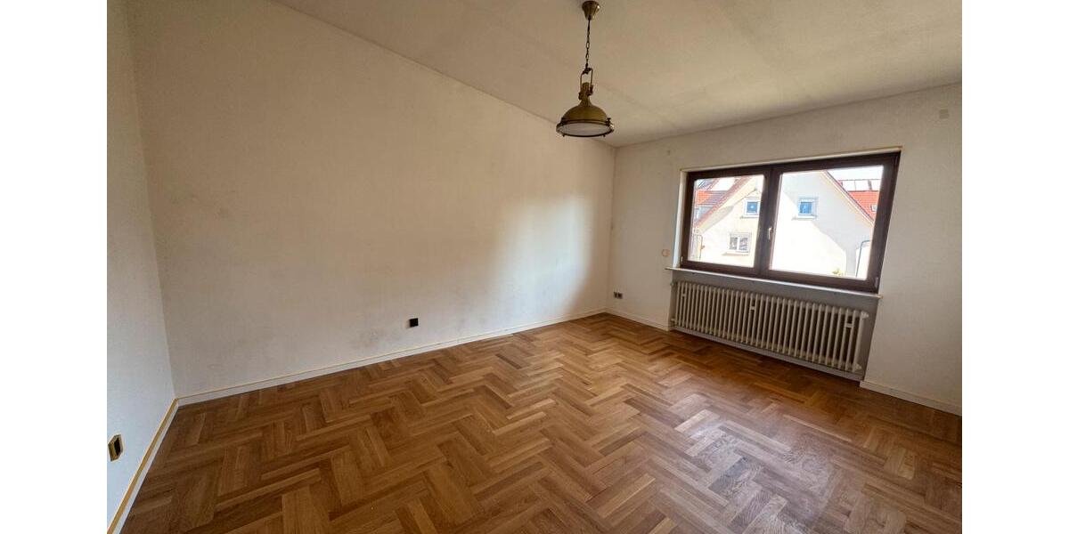 Einfamilienhaus Hüffenhardt - 5 Zimmer, 200 m&sup2;, 498.000&euro; | Angebot:25988257