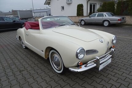 VW Karmann Ghia Cabrio vollständig restauriert