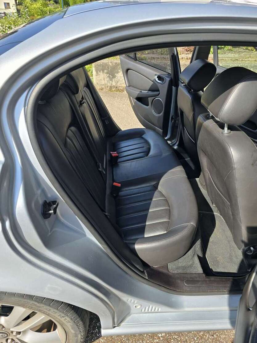 Jaguar XF 200.000 km 4.800 € Wüstenrot 71543