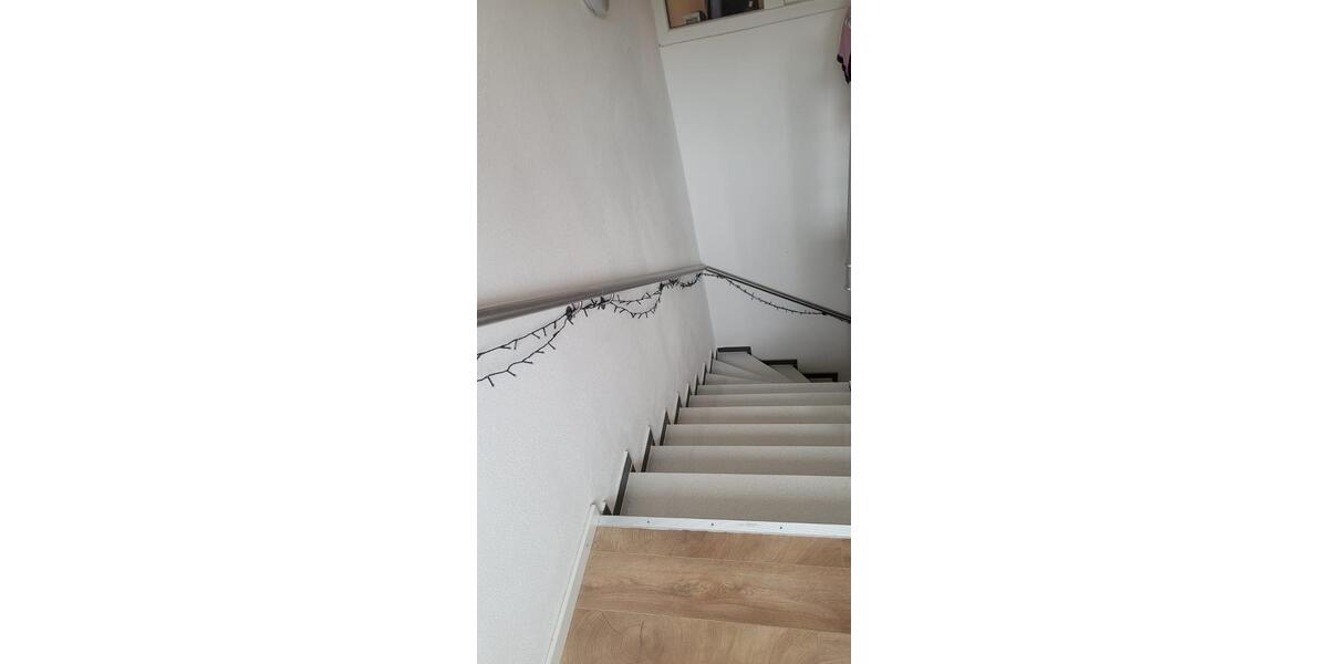 Maisonettenwohnung Sachsenheim - 4 Zimmer, 142 m&sup2;, 1.300&euro; | Angebot:26124261