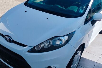 Ford Fiesta 80.000 km 3.000 &euro; Mundelsheim 74395