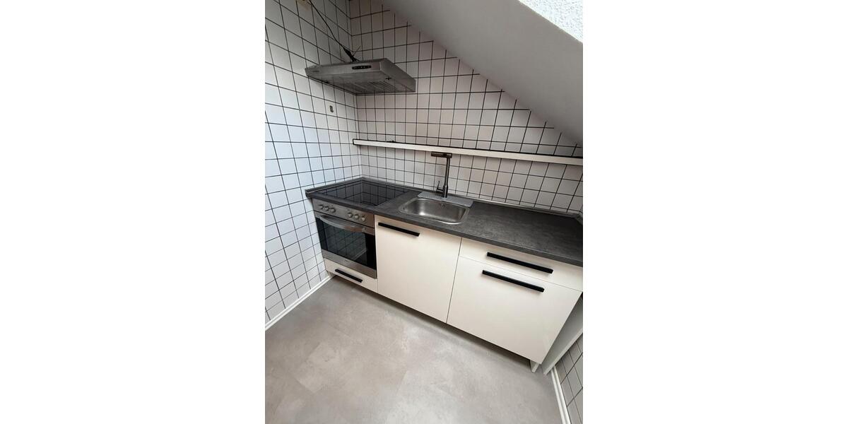 Dachgeschoßwohnung Sternenfels - 3 Zimmer, 69 m&sup2;, 750&euro; | Angebot:26477383