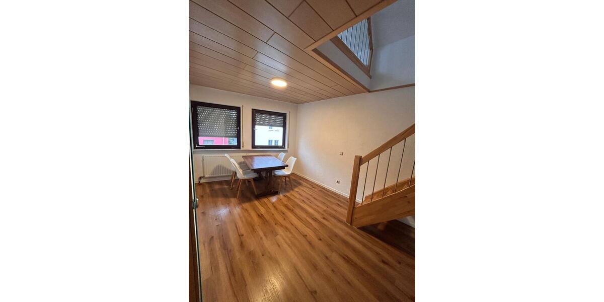 Etagenwohnung Heilbronn Horkheim - 5 Zimmer, 120 m&sup2;, 30&euro; | Angebot:24830903