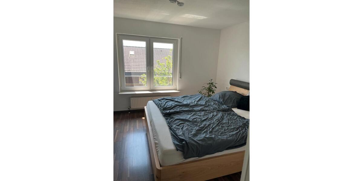 Hochparterre Brackenheim - 3.5 Zimmer, 84 m&sup2;, 320.000&euro; | Angebot:26337452