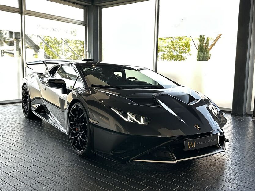 Lamborghini Huracán 5.128 km 339.850 € Bretzfeld 74626