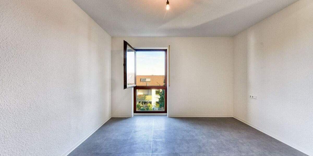 Etagenwohnung Ludwigsburg Ost - 3 Zimmer, 88 m&sup2;, 1.205&euro; | Angebot:24776195