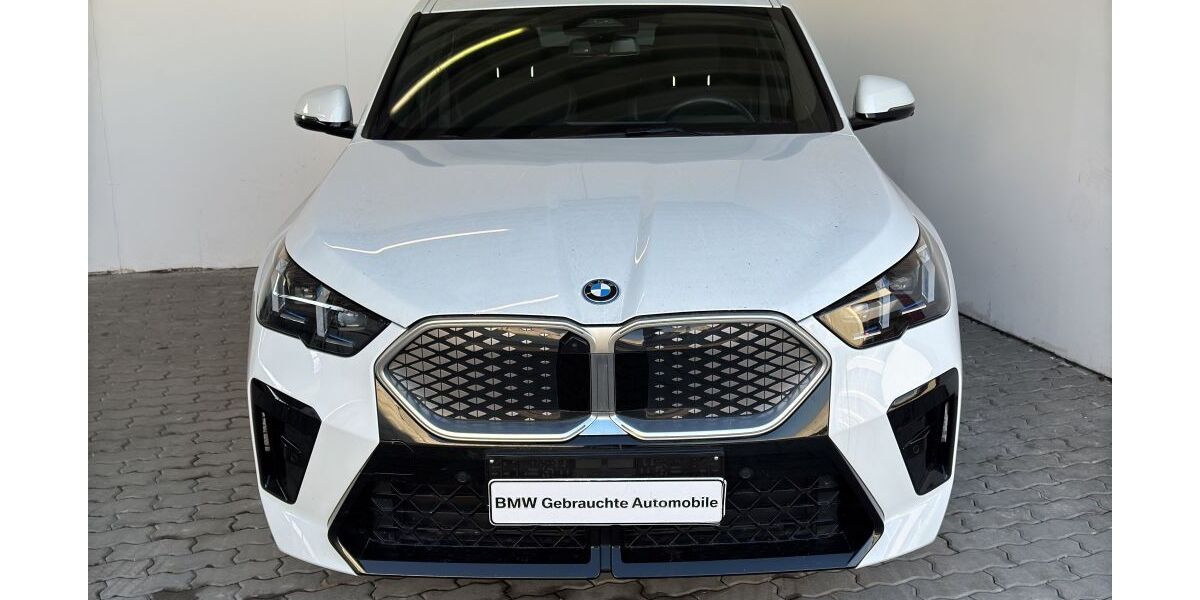 BMW iX2 19.443 km 46.380 &euro; Heilbronn 74076