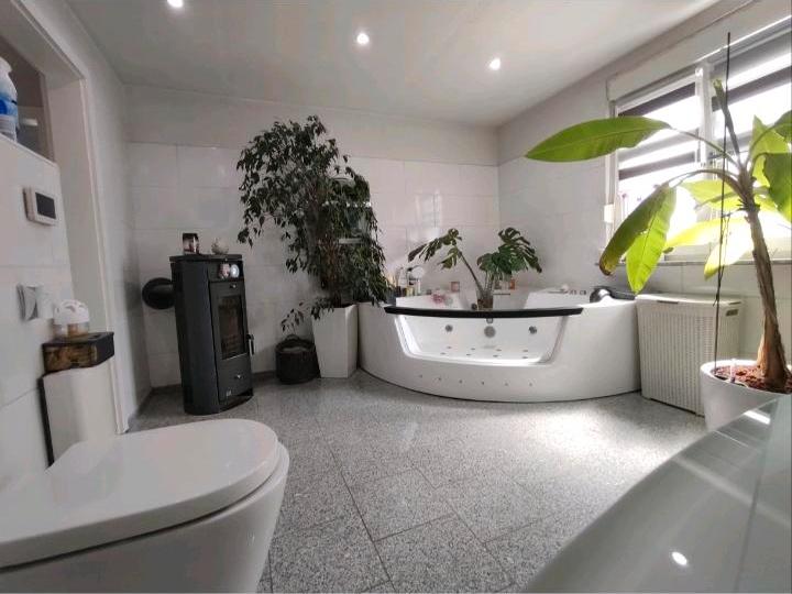 Einfamilienhaus Weinsberg - 4 Zimmer, 120 m&sup2;, 479.000&euro; | Angebot:26819877