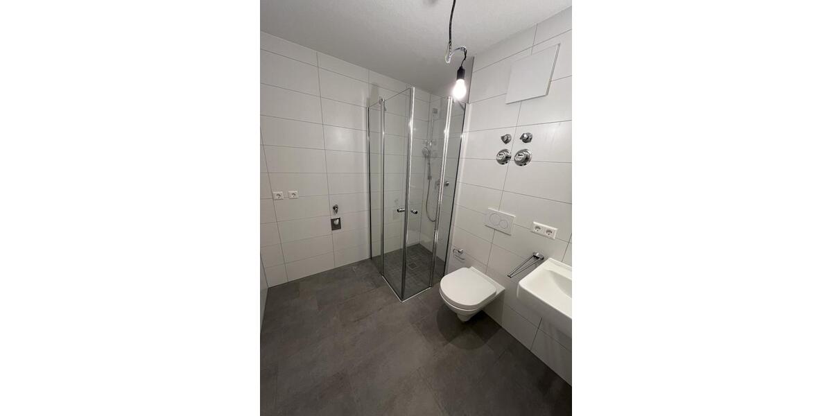 lichtdurchflutete wunderschöne 3,5 Zimmer Wohnung mit Garten 3.5 zimmer