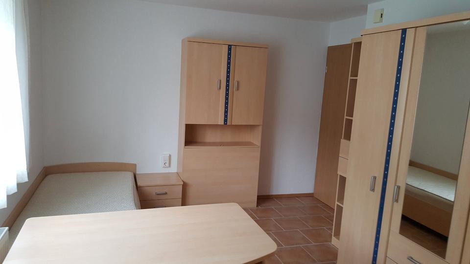 Etagenwohnung Mosbach - 1 Zimmer, 18 m&sup2;, 340&euro; | Angebot:26163342
