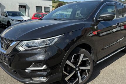 Nissan Qashqai 136.000 km 11.700 € Illingen 75428