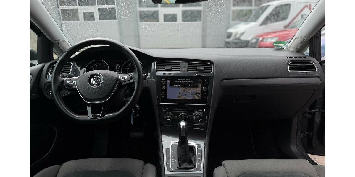 VW Golf VII Lim. 1.5 TSI DSG Navi Kamera 116.000 km 14.990 &euro; Neckarsulm 74172
