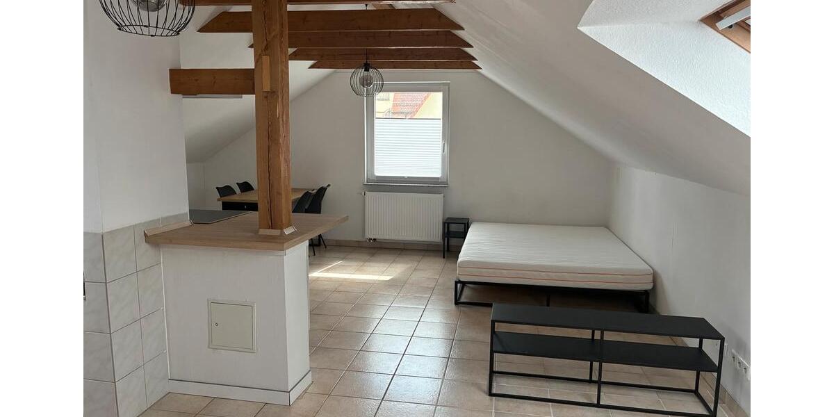 Dachgeschoßwohnung Pfedelbach - 1.5 Zimmer, 30 m&sup2;, 450&euro; | Angebot:26626714
