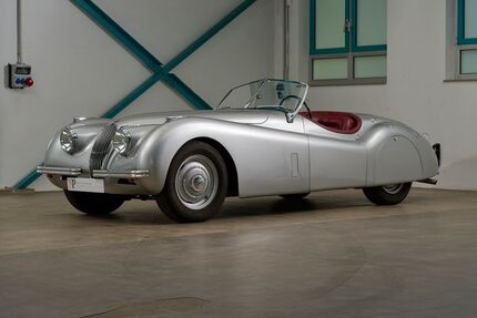 Jaguar XK 35.072 km 135.000 &euro; Ludwigsburg 71642