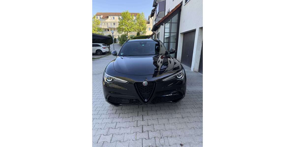 Alfa Romeo Stelvio 127.000 km 25.499 &euro; Öhringen 74613