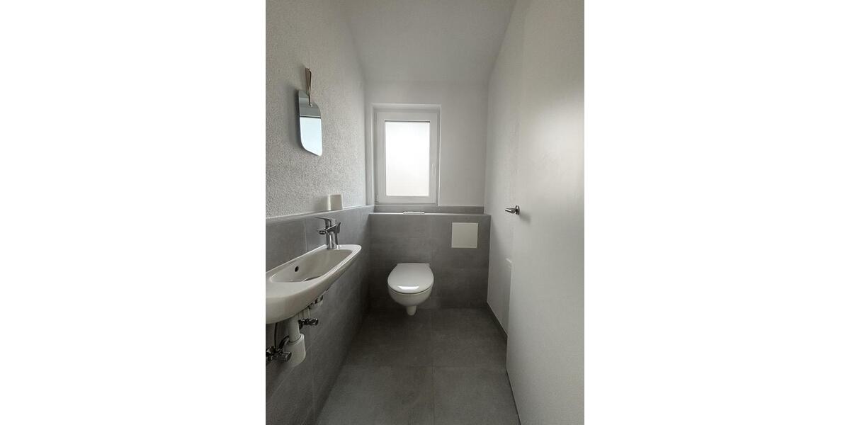 Etagenwohnung Ludwigsburg Hoheneck - 3.5 Zimmer, 90 m&sup2;, 1.350&euro; | Angebot:26234674