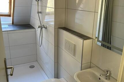 Wohnung Gundelsheim - 3 Zimmer, 65 m&sup2;, 700&euro; | Angebot:26415084