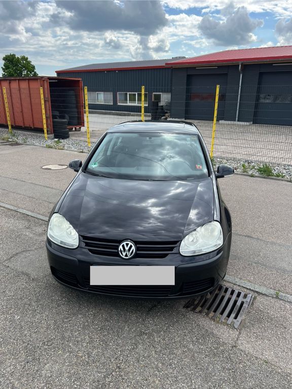VW Golf 185.000 km 1.550 € Forchtenberg 74670