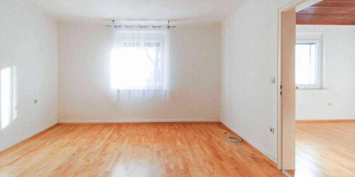 Doppelhaushälfte Erligheim - 9 Zimmer, 151 m&sup2;, 375.000&euro; | Angebot:26344706