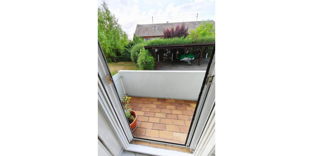 Erdgeschoss-Wohnung mit eigenem Garten und zusätzlichem Raum zur individuellen Nutzung 3 zimmer