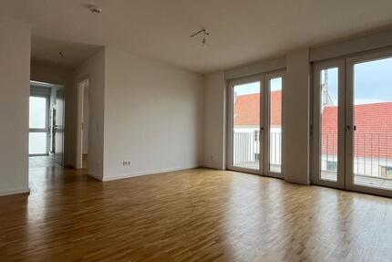 Wohnung Bad Friedrichshall - 2 Zimmer, 66 m&sup2;, 965&euro; | Angebot:26068584