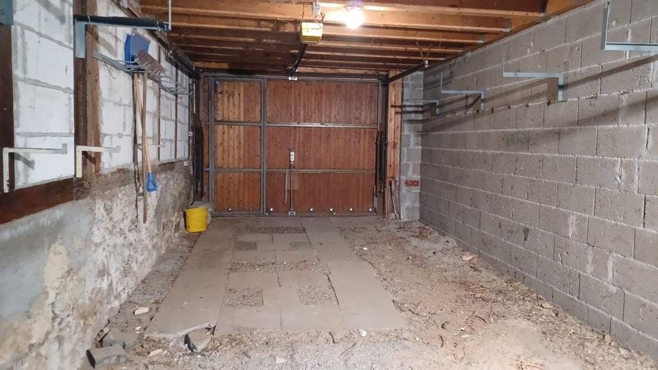 Attraktives Atelier bzw Lager mit Garage im Ludwigsburger Zentrum zimmer