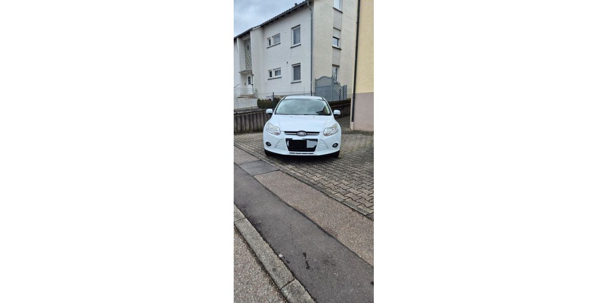 Ford Focus 122.000 km 5.200 &euro; Neuenstadt am Kocher 74196