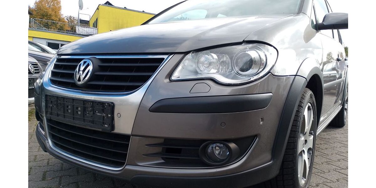 VW Touran 182.000 km 4.950 € Ludwigsburg 71642