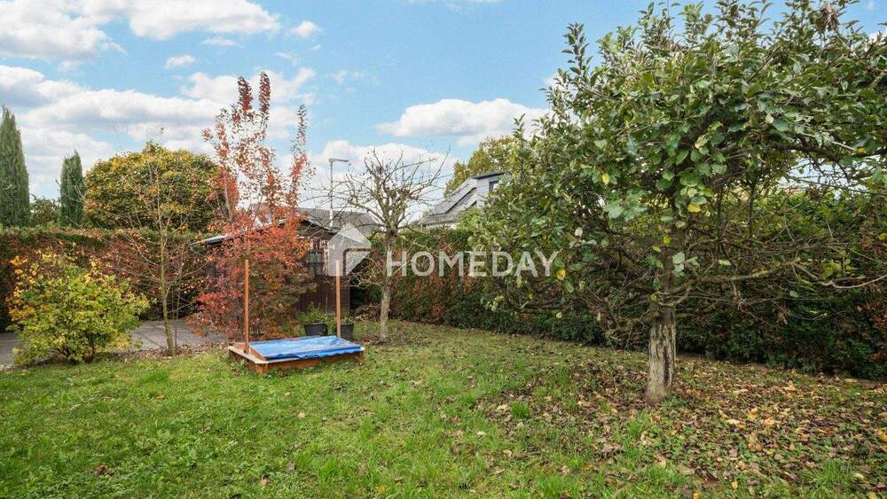 Modern wohnen über den Dächern: Dachgeschosswohnung mit Dachterrasse und Loggia in Bretzfeld 3 zimmer