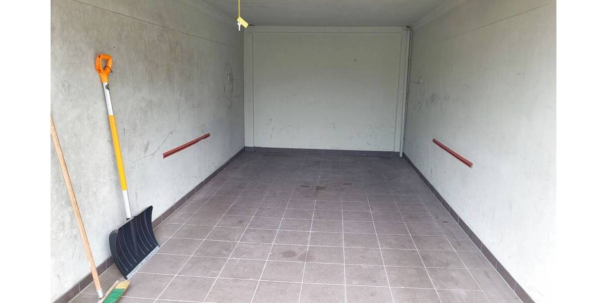 Reihenmittelhaus Neckarwestheim - 4 Zimmer, 130 m&sup2;, 1.300&euro; | Angebot:26817129