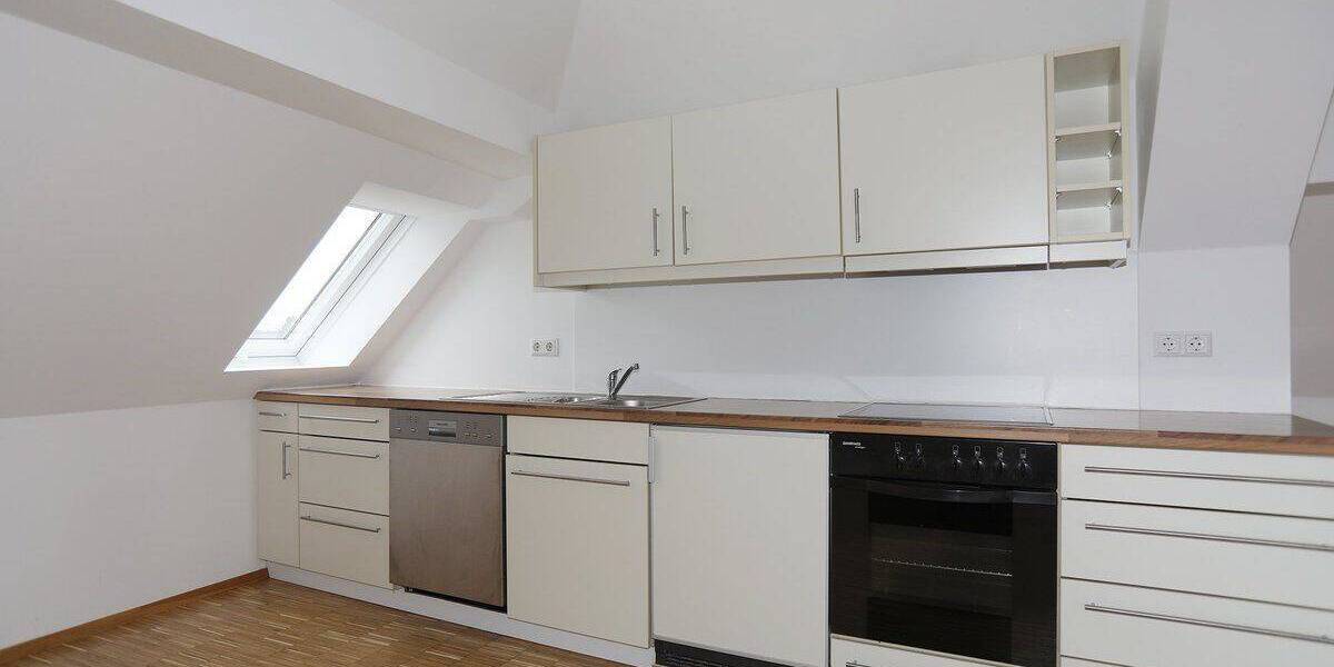 Etagenwohnung Bönnigheim - 2 Zimmer, 102 m&sup2;, 950&euro; | Angebot:26904110