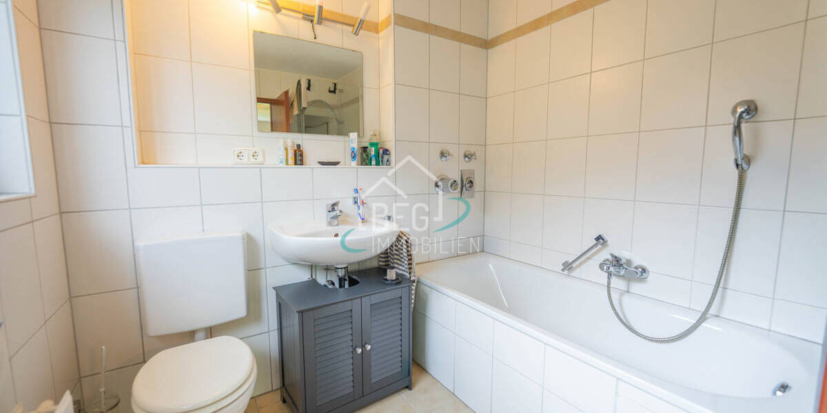 Immobilie mit Perspektive - Vermietetes MFH mit Entwicklungsmöglichkeiten 2 zimmer