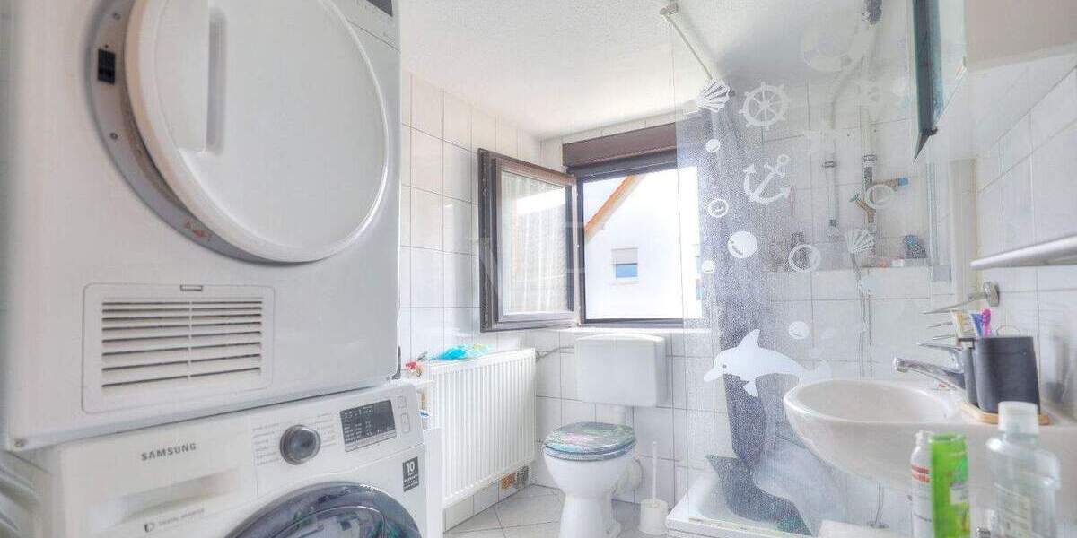 Mehrfamilienhaus, Wohnhaus Heilbronn / Böckingen Böckingen - 9 Zimmer, 160 m&sup2;, 385.000&euro; | Angebot:25067247