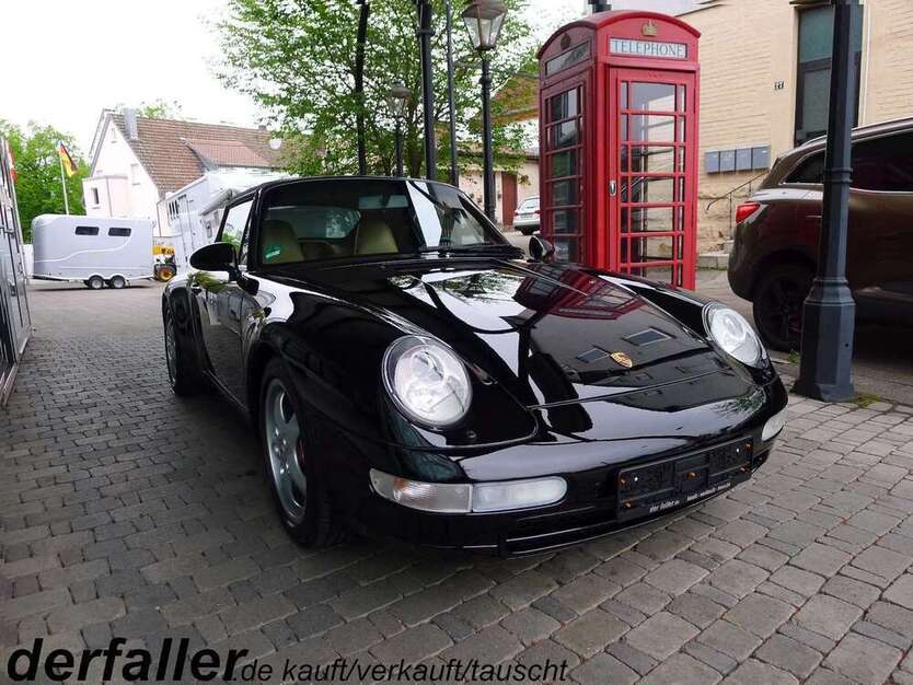 993