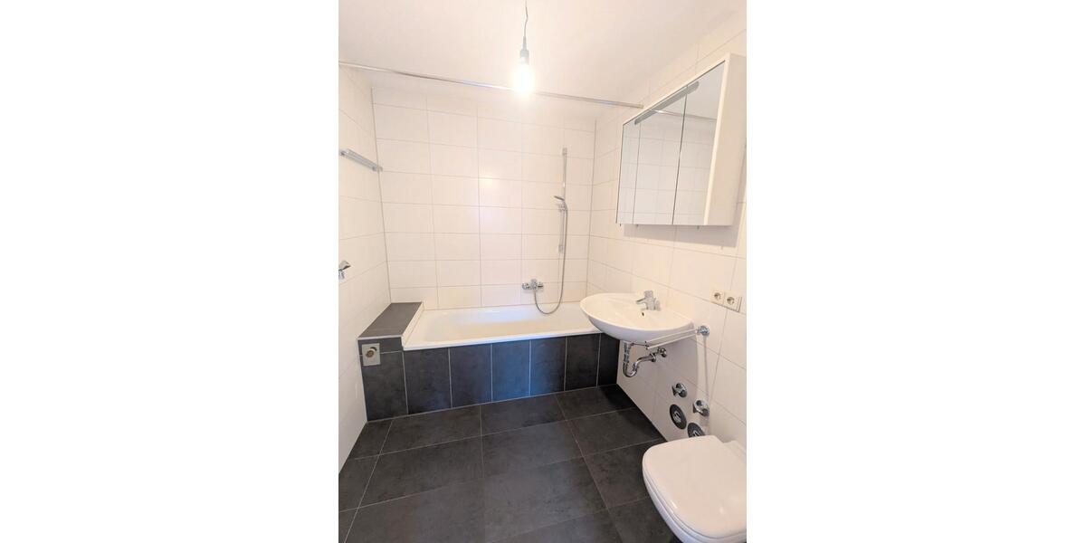 Etagenwohnung Bad Friedrichshall - 3 Zimmer, 55 m&sup2;, 229.000&euro; | Angebot:27211442