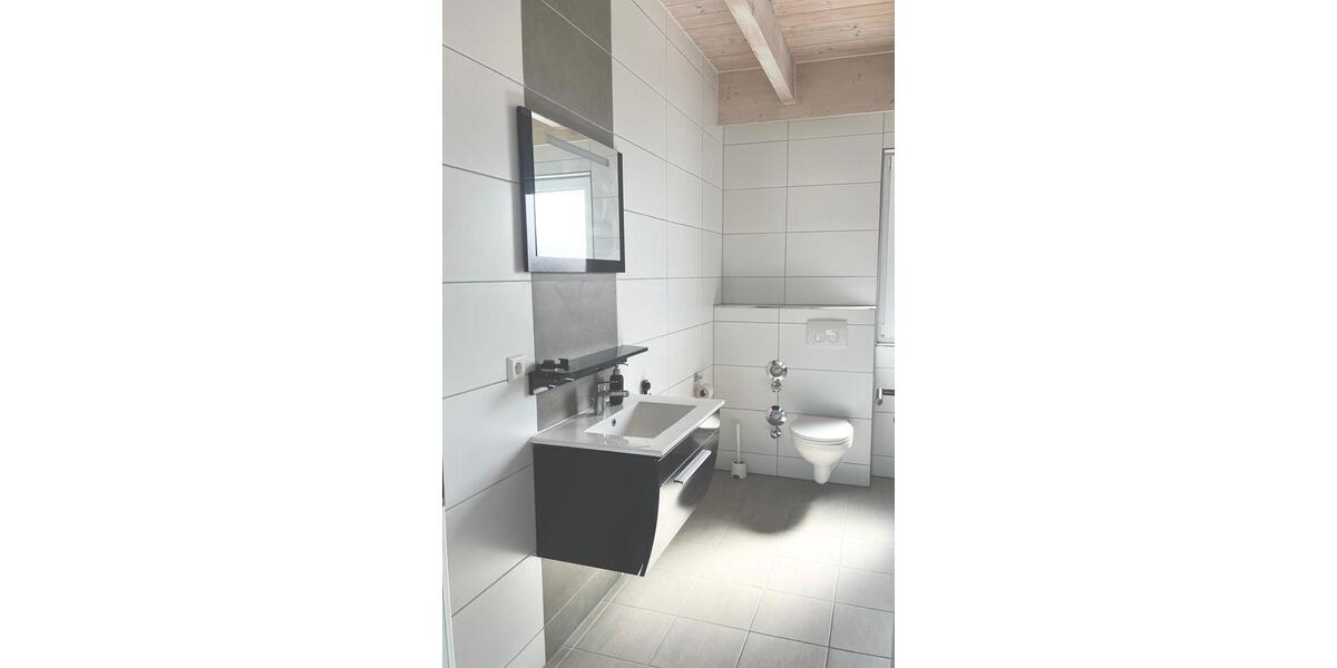 Dachgeschoßwohnung Heilbronn Böckingen - 2 Zimmer, 48 m&sup2;, 1.000&euro; | Angebot:25923410