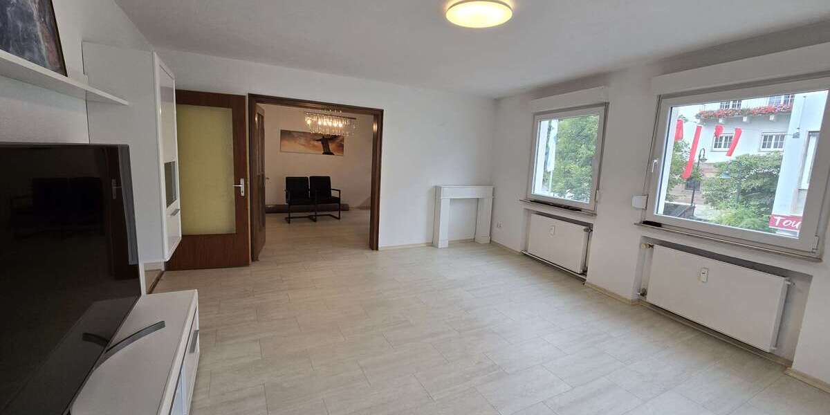 Haus zum Kaufen in Weinsberg 580.000 € 260 m² 12 zimmer